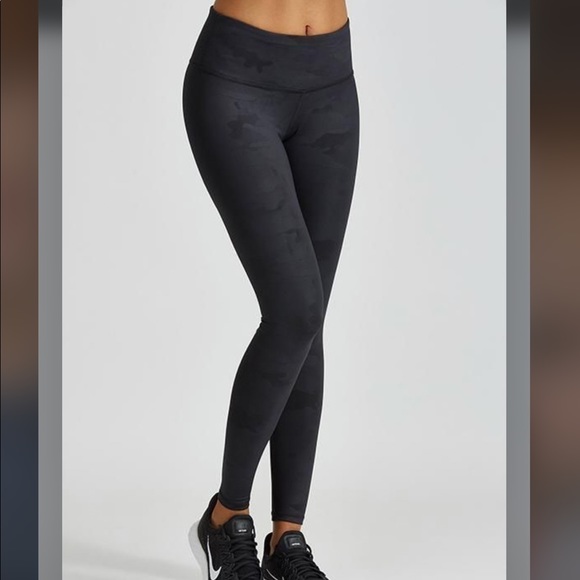 Noli Pants - Noli Yoga Vivid Camo Legging